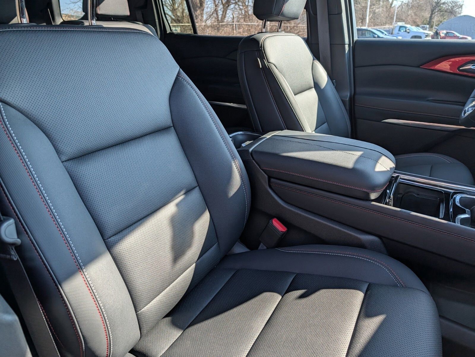 Used 2026 Chevrolet Traverse Z71 w/ Driver Confidence Package AWD/4WD image 24