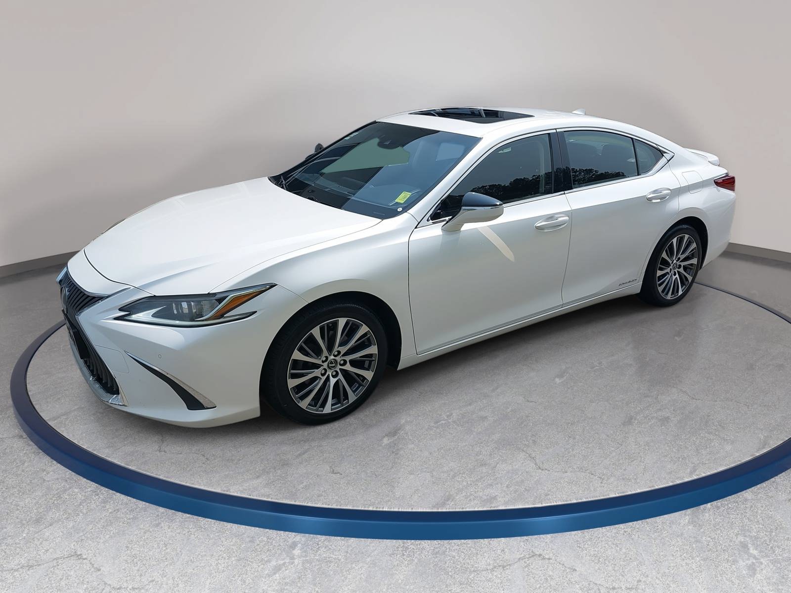 Used 2019 Lexus ES 300h w/ Premium Package