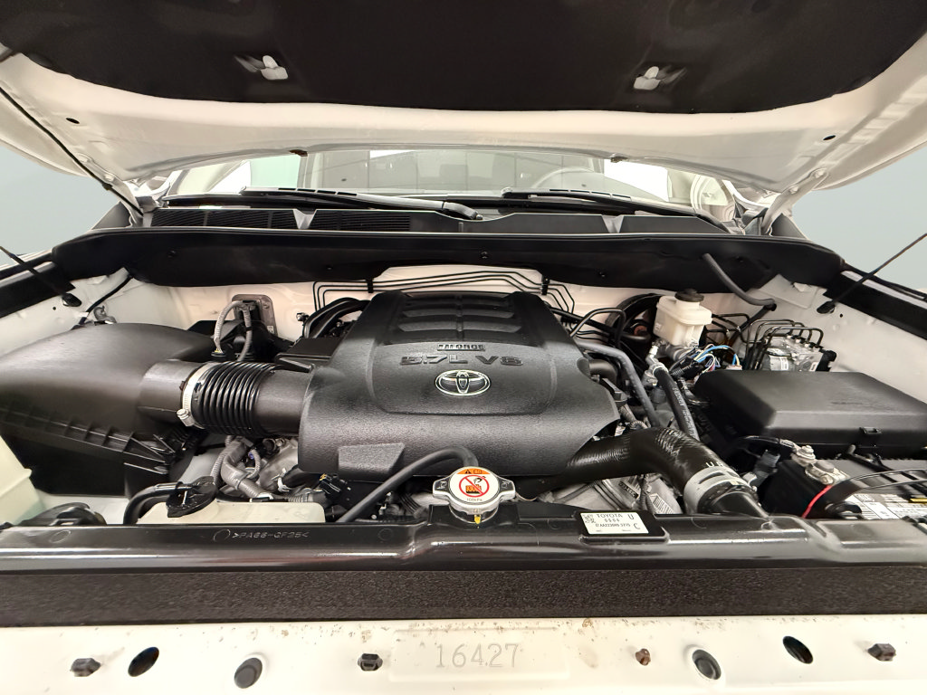 Used 2020 Toyota Tundra SR5 w/ SR5 Upgrade Package AWD/4WD image 19