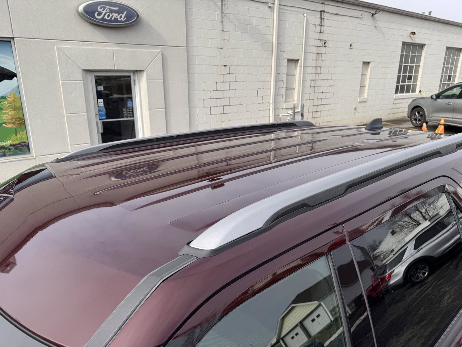 Used 2018 Ford Explorer XLT image 27