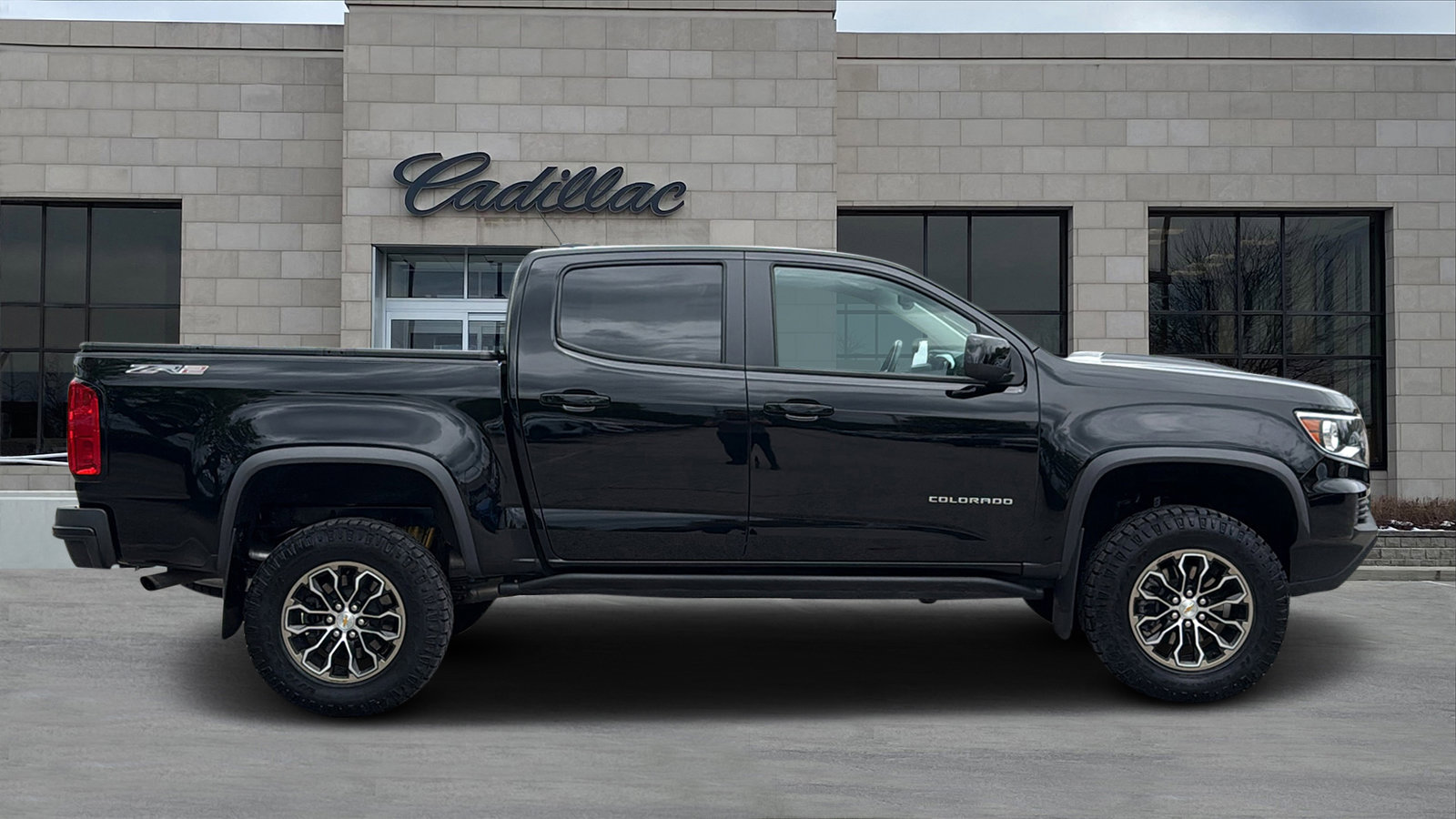 Used 2022 Chevrolet Colorado ZR2 AWD/4WD image 2