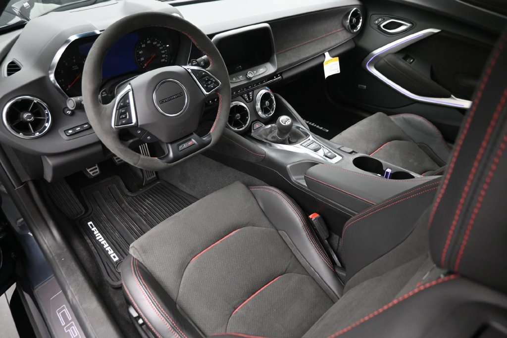 Used 2023 Chevrolet Camaro ZL1 RWD image 14