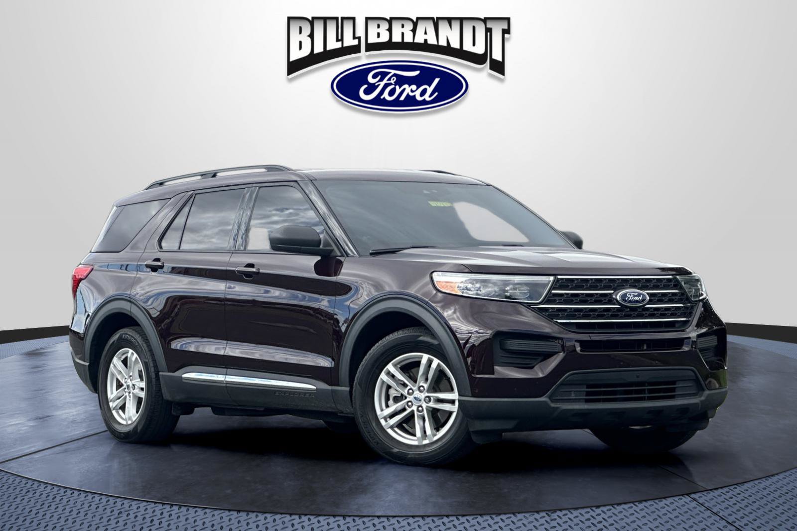 Used 2022 Ford Explorer XLT RWD image 1