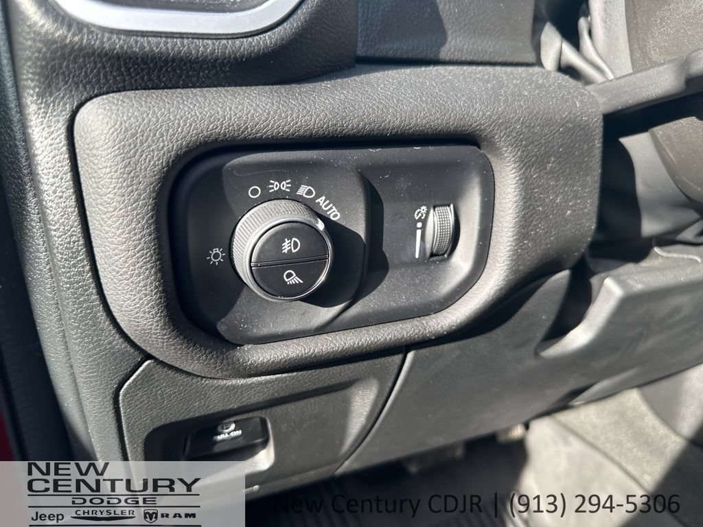 Used 2023 RAM 1500 Big Horn AWD/4WD image 9