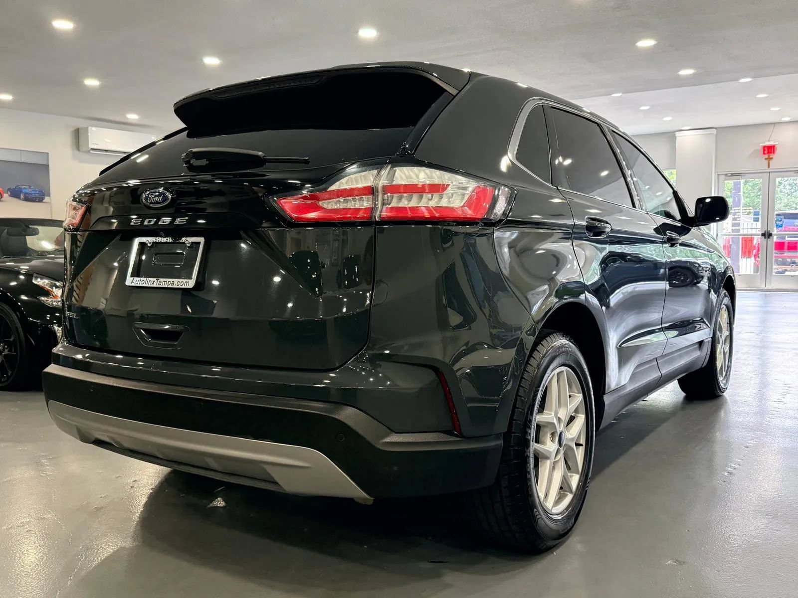 Used 2021 Ford Edge SEL FWD image 7