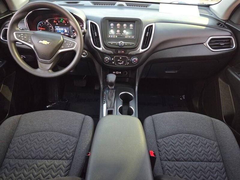Used 2022 Chevrolet Equinox LT image 10