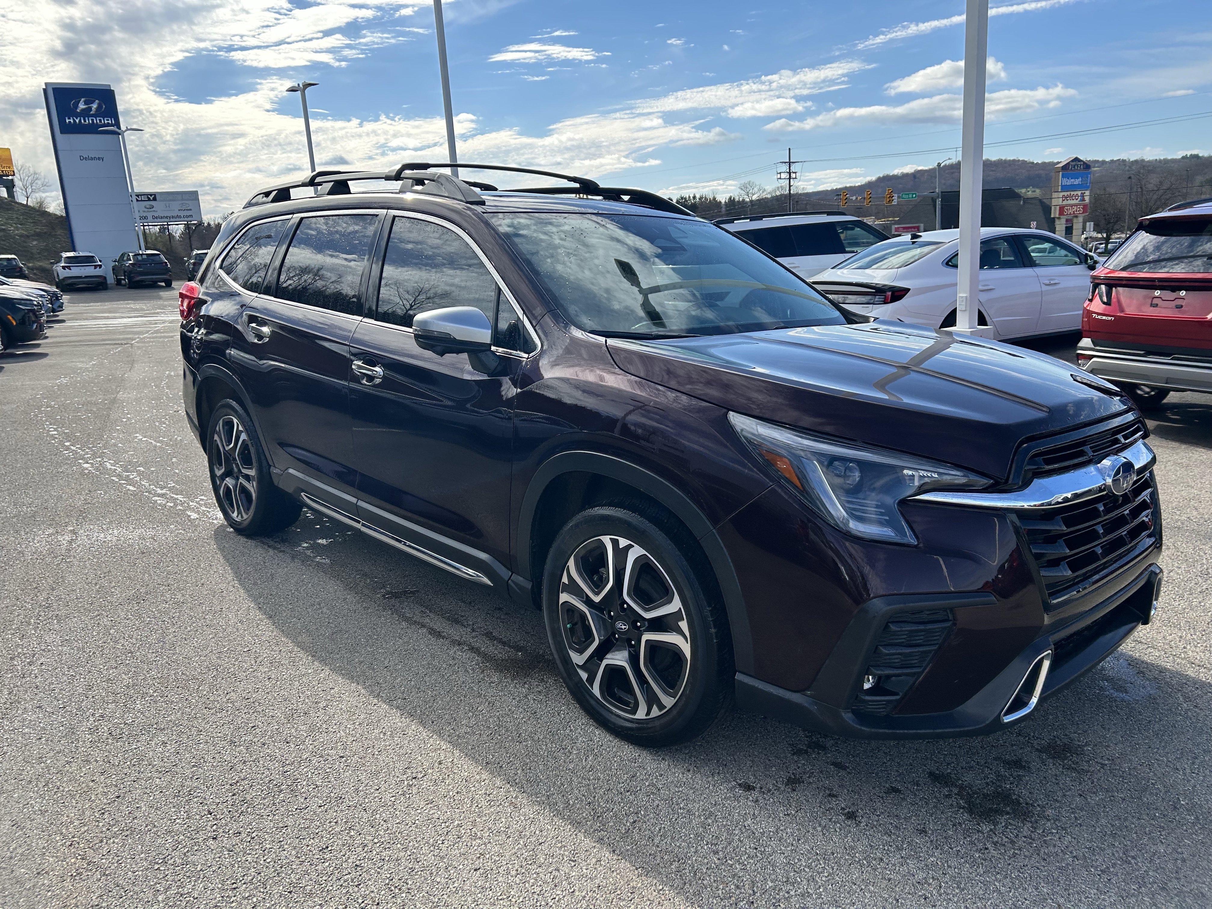 Used 2023 Subaru Ascent Touring image 2