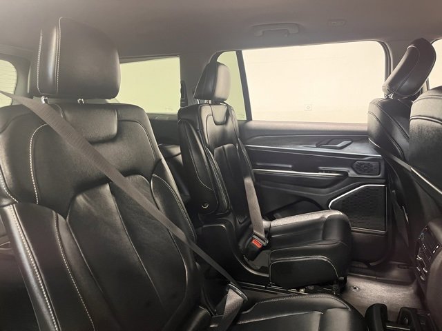 Used 2021 Jeep Grand Cherokee L Limited image 13