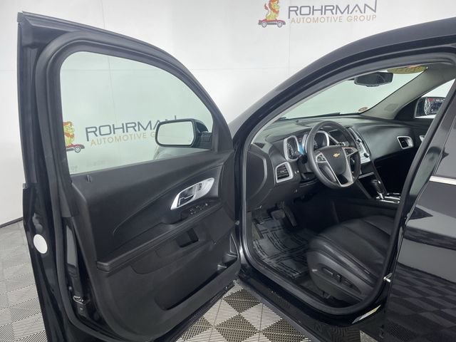 Used 2017 Chevrolet Equinox LT w/ Convenience Package image 17