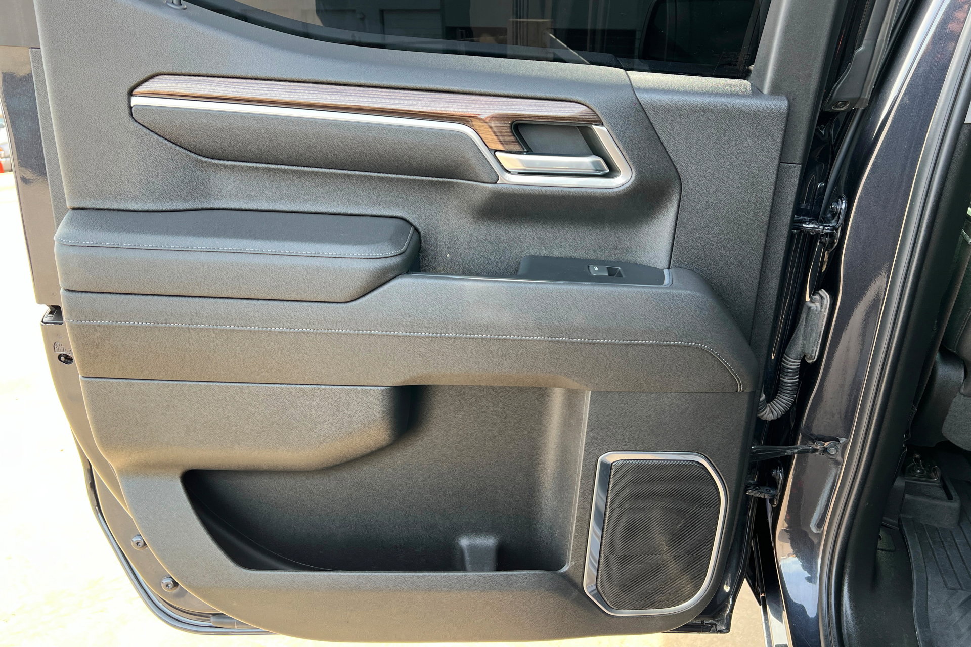 Certified 2022 Chevrolet Silverado 1500 RST w/ Convenience Package II image 19