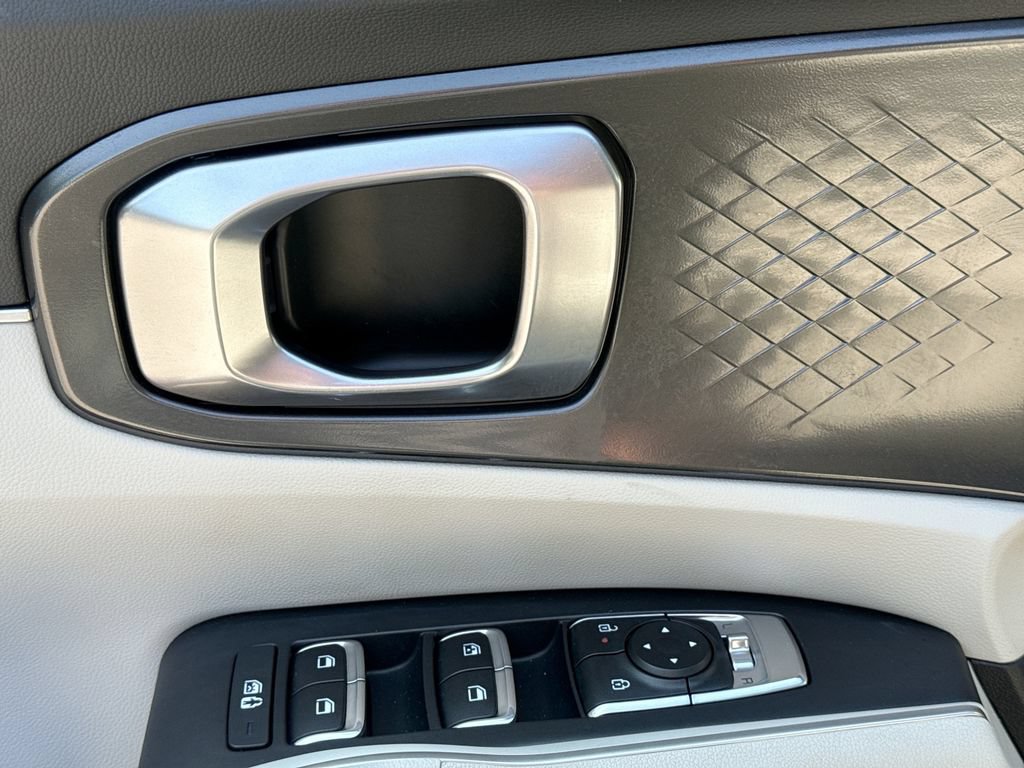 Used 2025 Kia Sorento S w/ Panoramic Sunroof Package FWD image 15