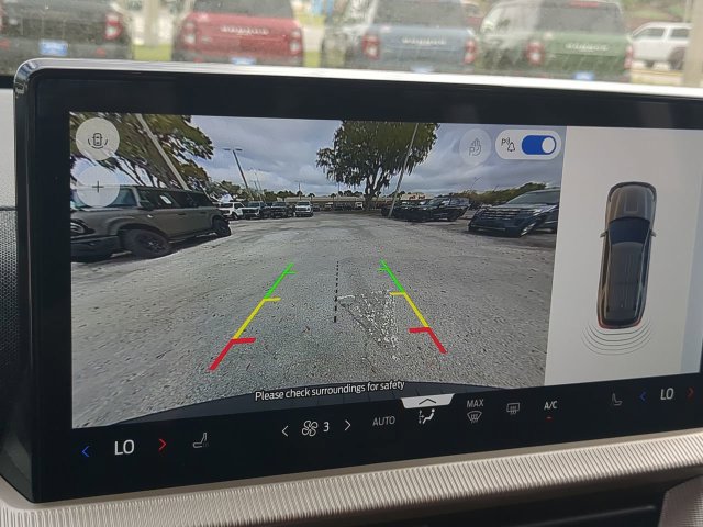 New 2026 Ford Explorer Active RWD image 21