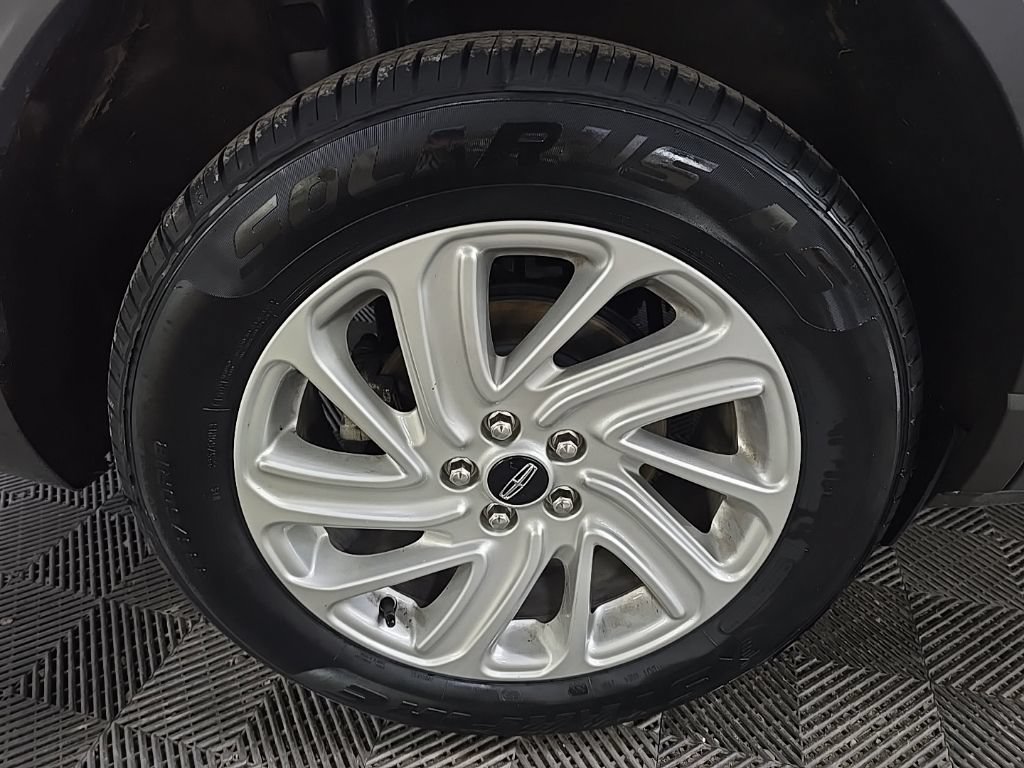 Used 2023 Lincoln Corsair AWD image 18