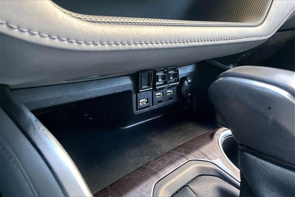 Certified 2021 Toyota Highlander Platinum image 16