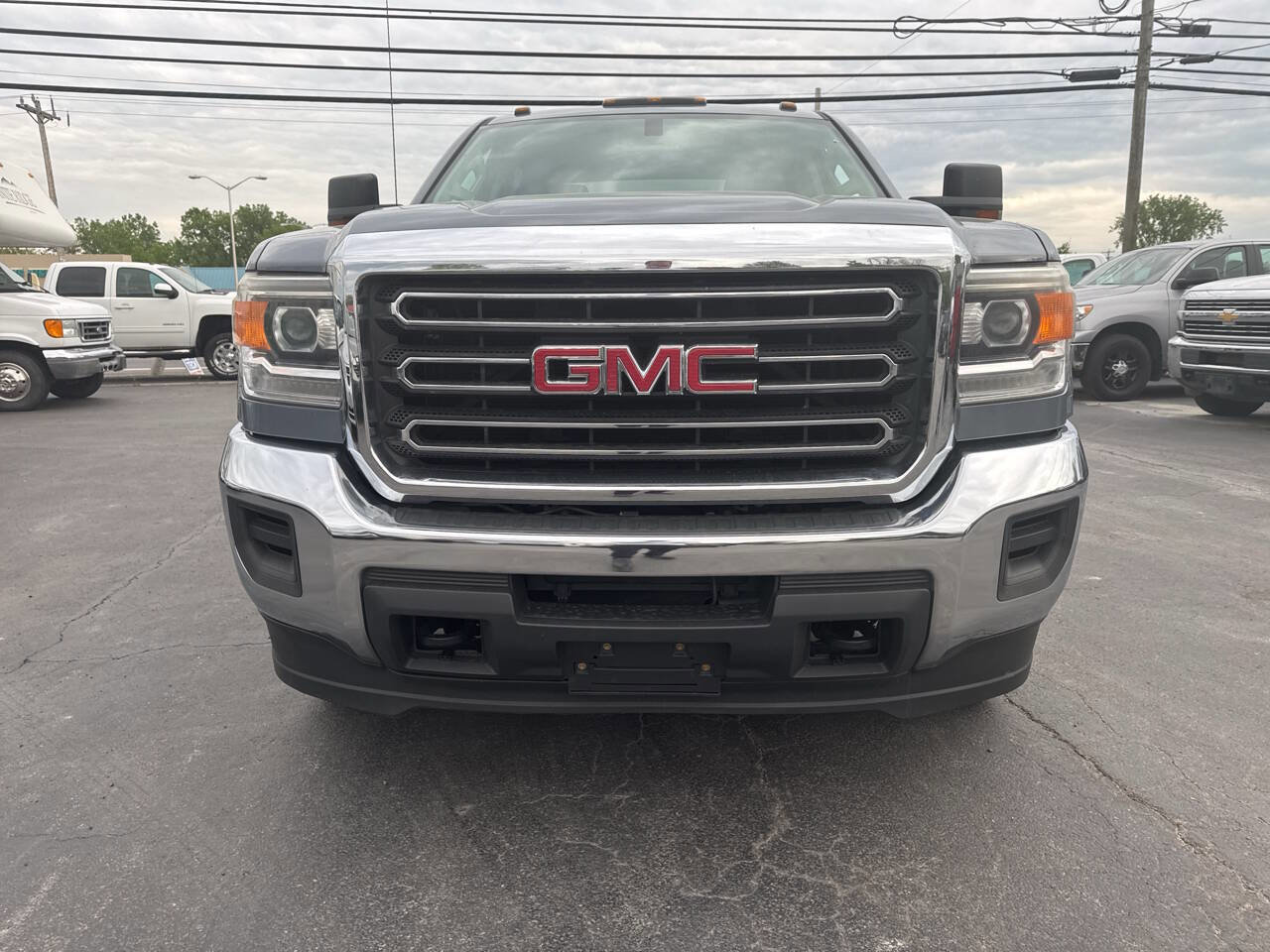 Used 2016 GMC Sierra 2500 4x4 Crew Cab w/ Sierra Convenience Package image 4