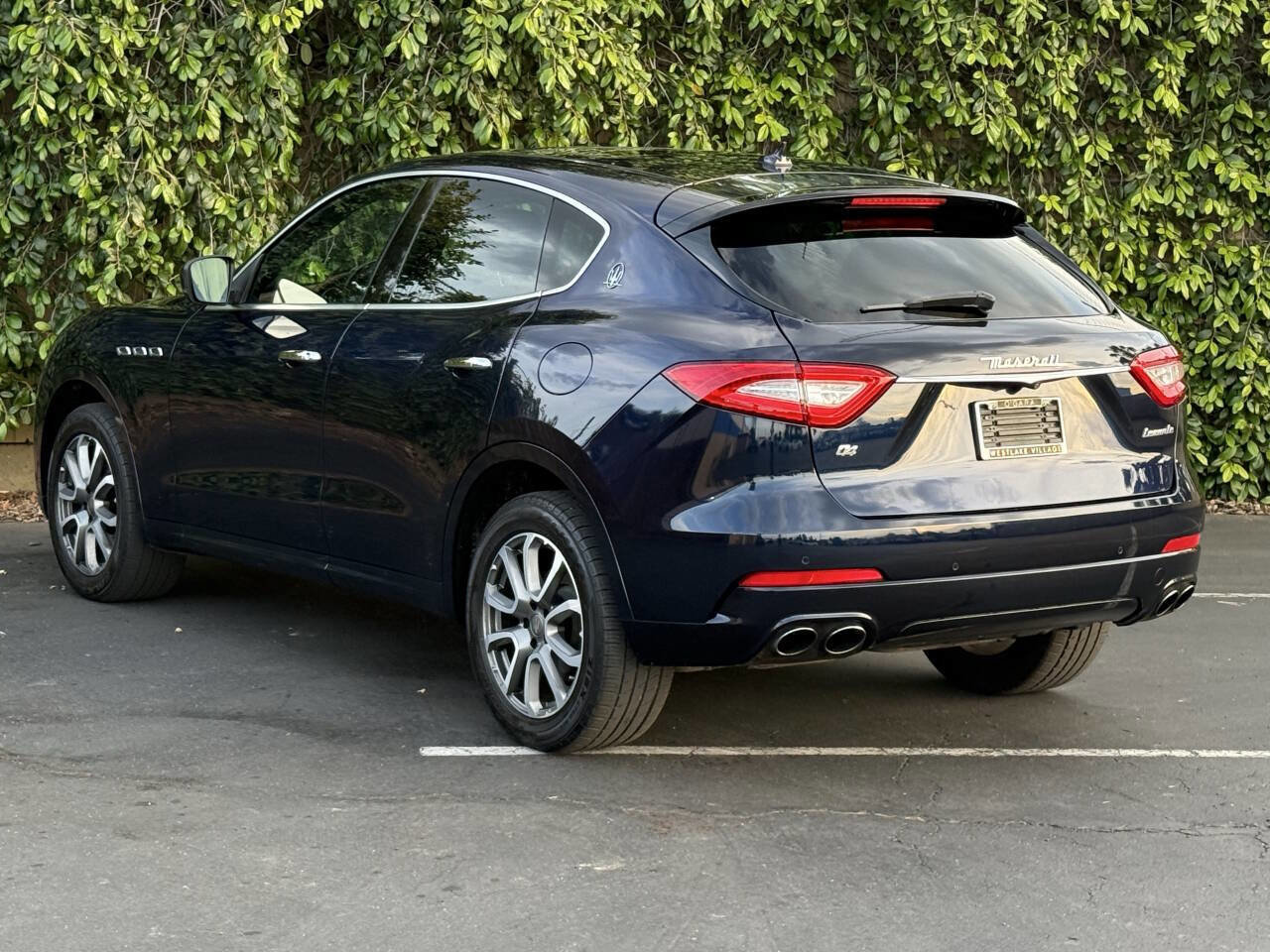 Used 2019 Maserati Levante AWD/4WD image 5