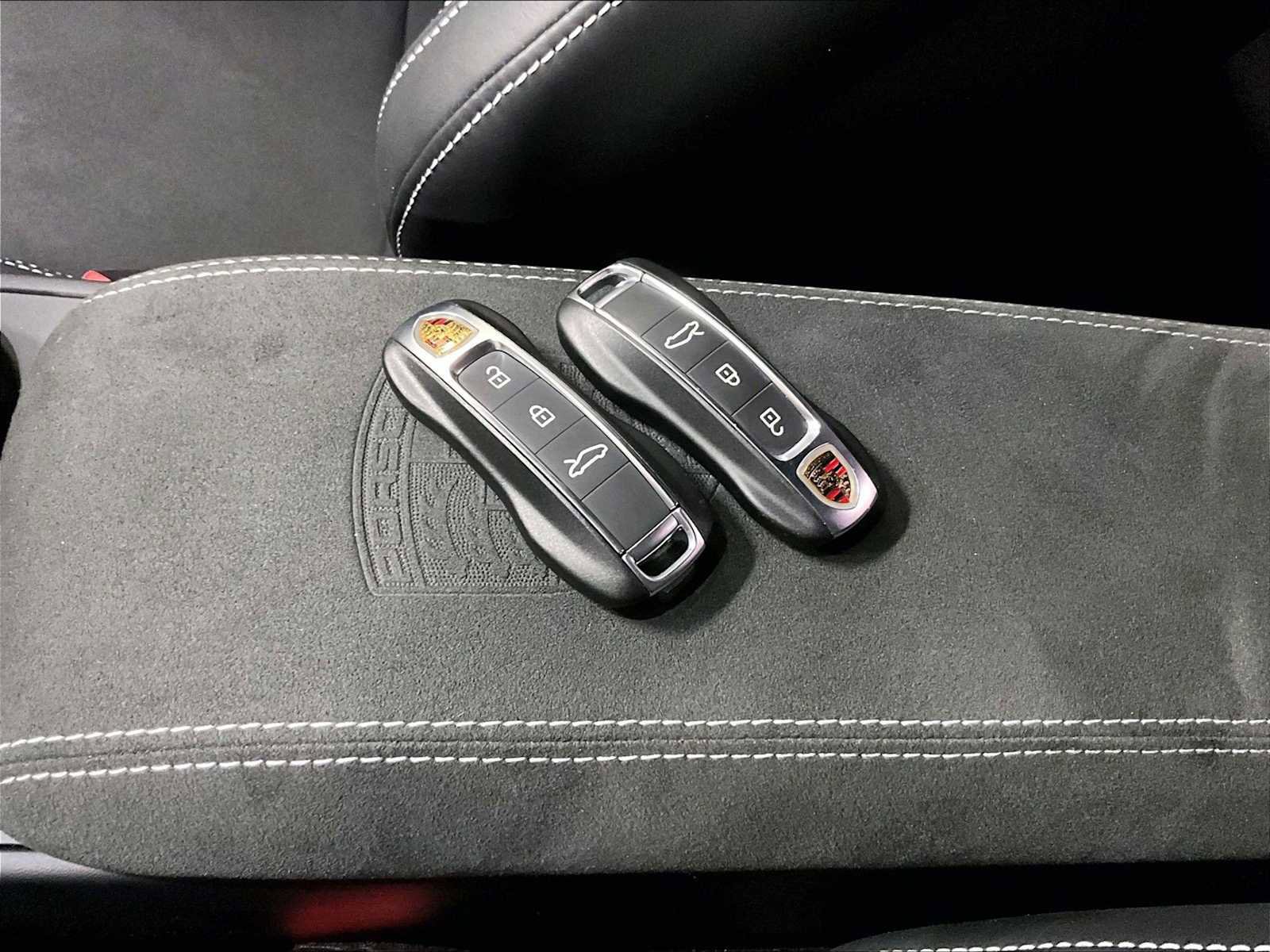 Used 2022 Porsche 911 GT3 image 38