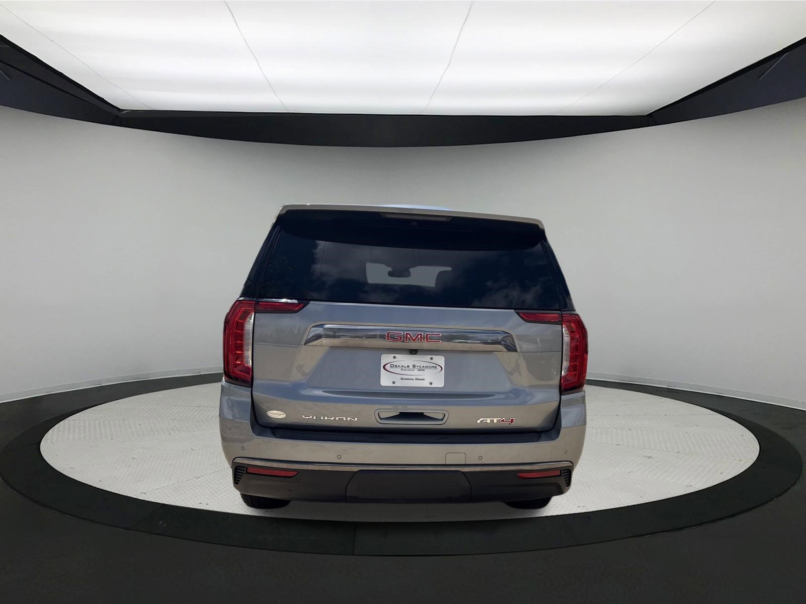 Used 2023 GMC Yukon XL AT4 AWD/4WD image 7