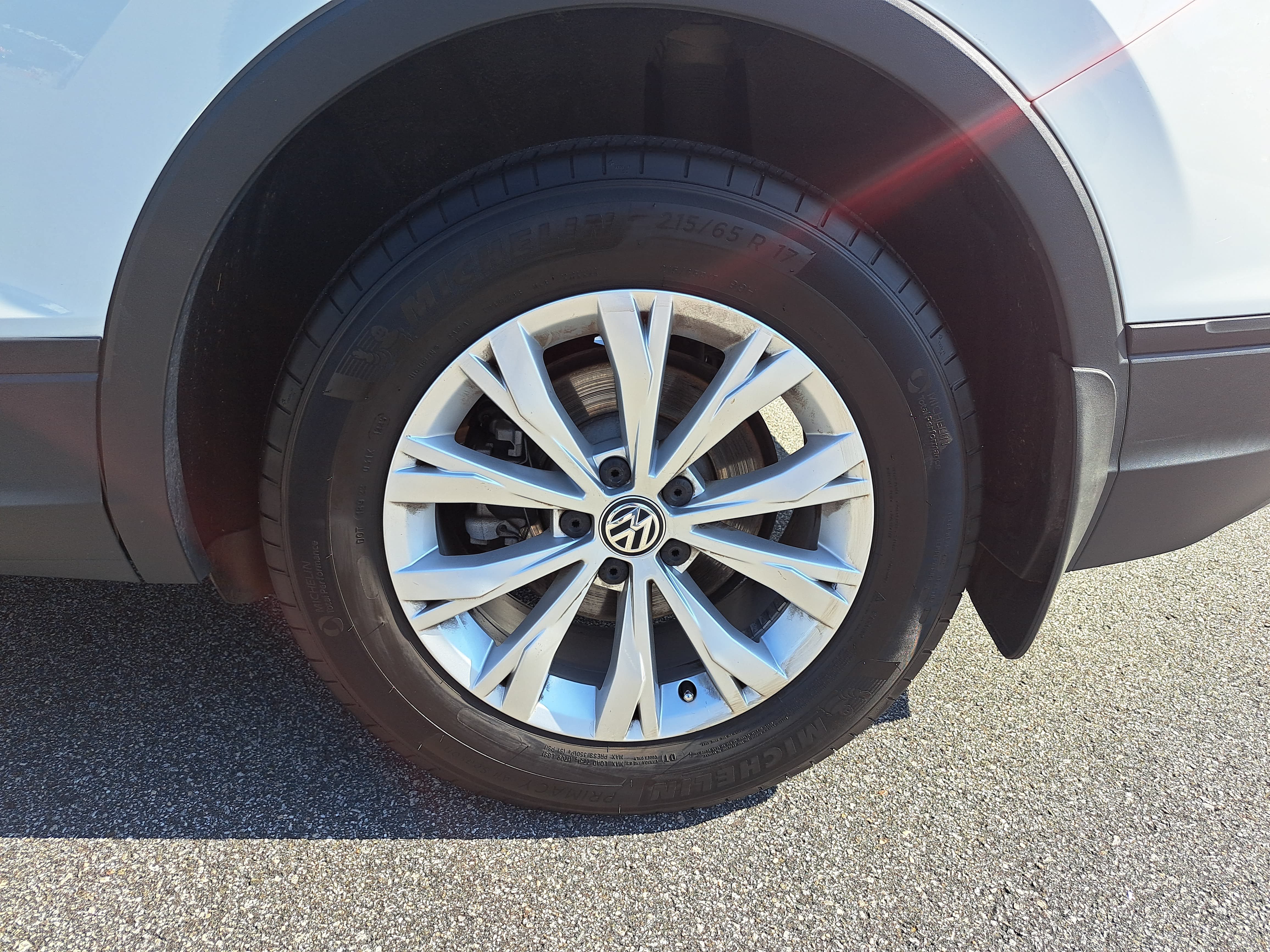 Used 2020 Volkswagen Tiguan S FWD image 32