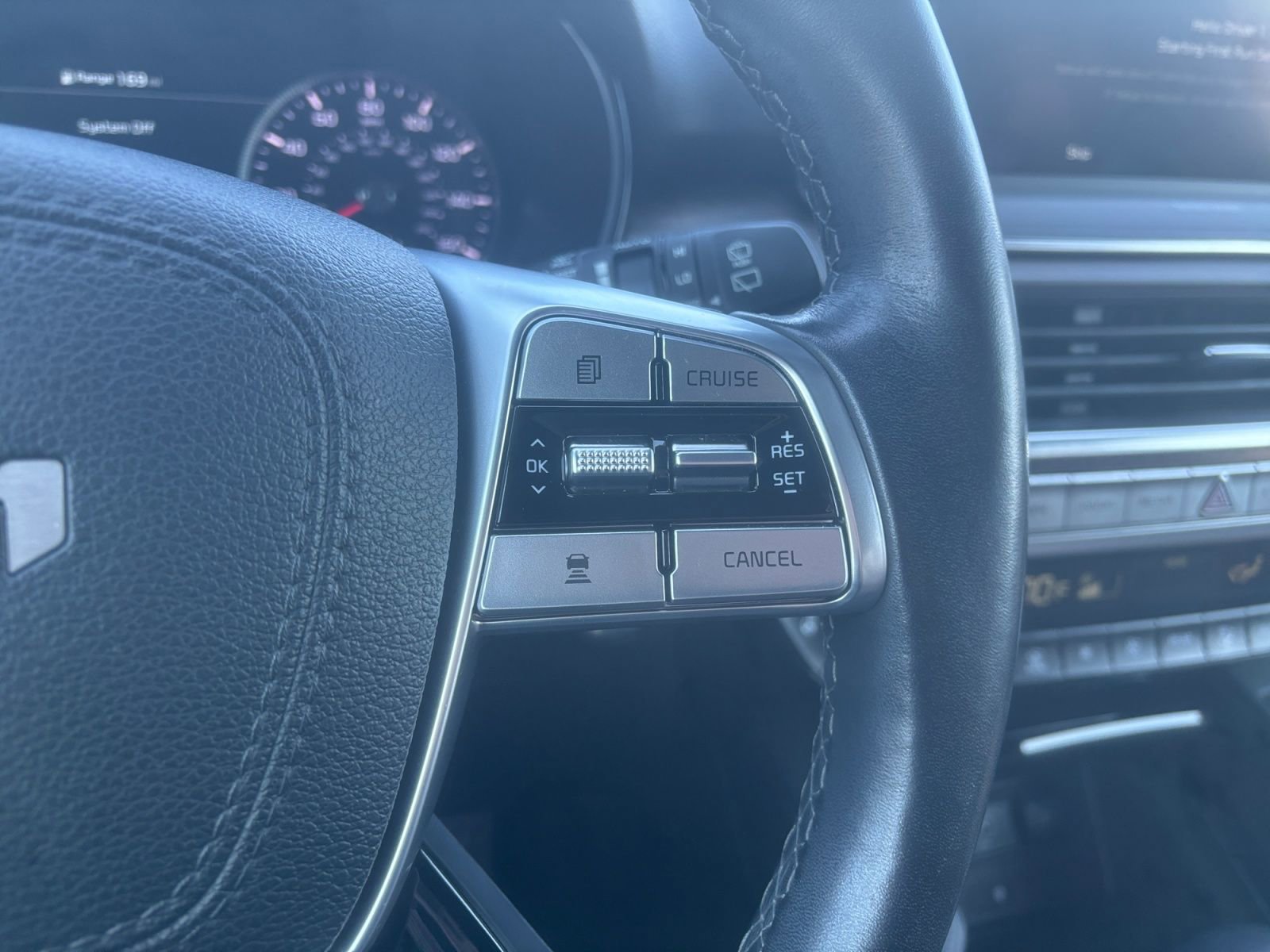 Used 2022 Kia Telluride SX w/ SX Prestige Package image 23