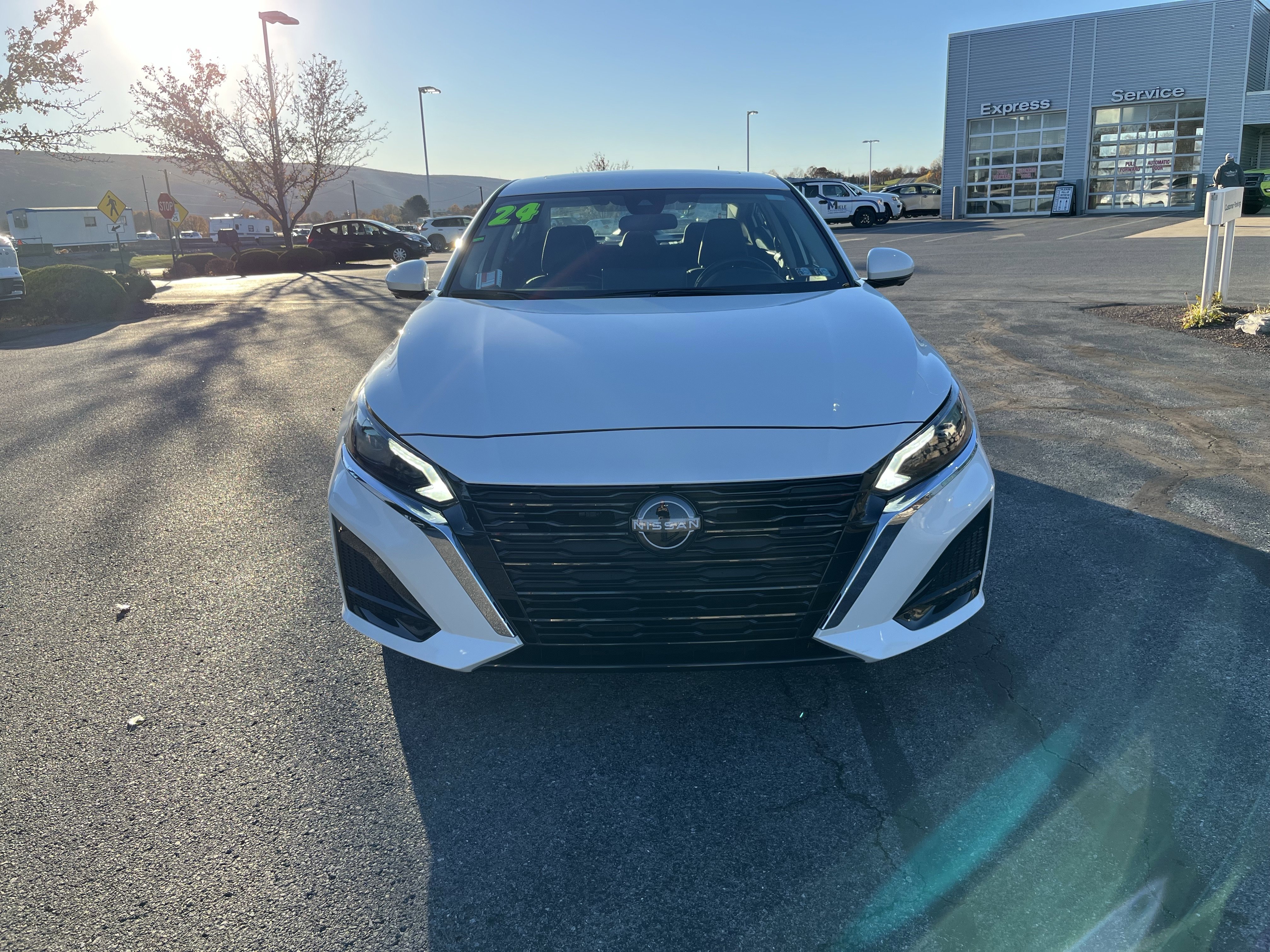 Used 2024 Nissan Altima 2.5 SL image 9