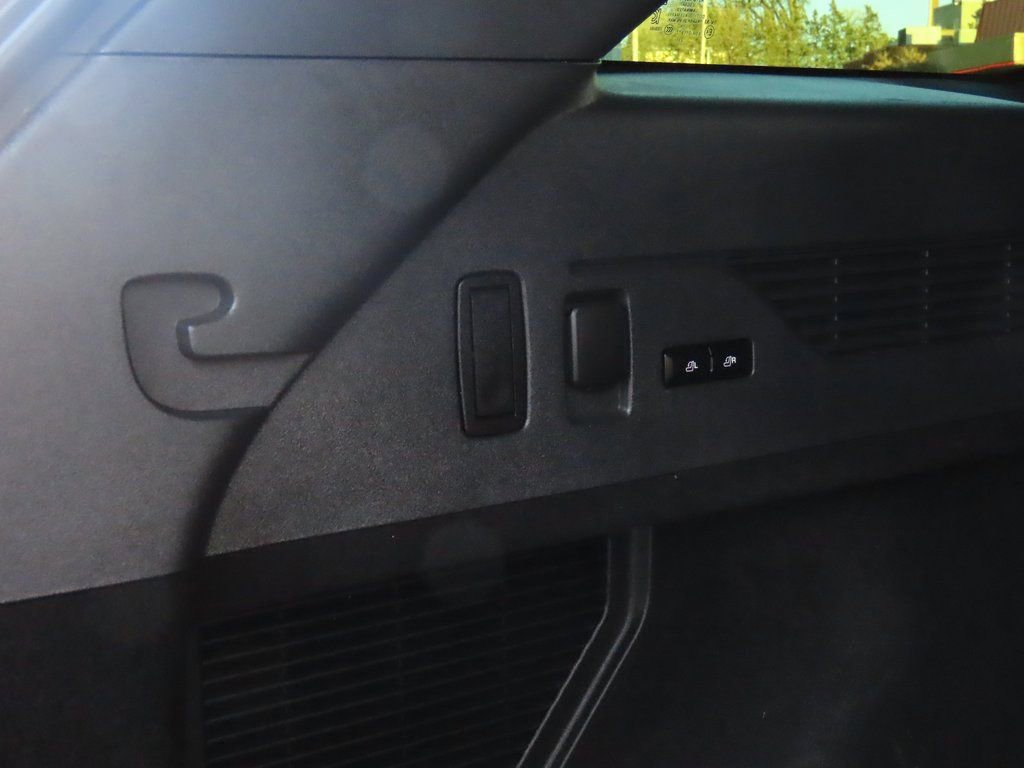 Used 2024 Lincoln Nautilus Reserve w/ Jet Appearance Package (87T) image 19