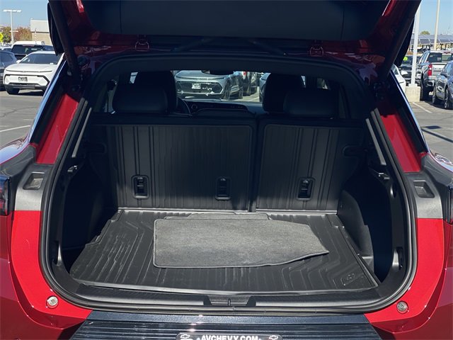 Used 2025 Chevrolet Equinox EV LT image 29