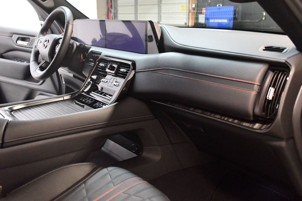 Used 2026 Nissan Armada PRO-4X w/ Captain's Chari Seat Package AWD/4WD image 26