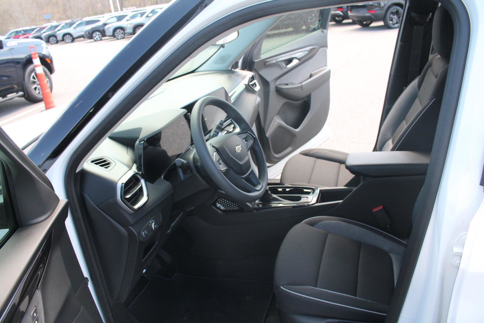 New 2026 Chevrolet TrailBlazer LT w/ Driver Confidence Package image 12