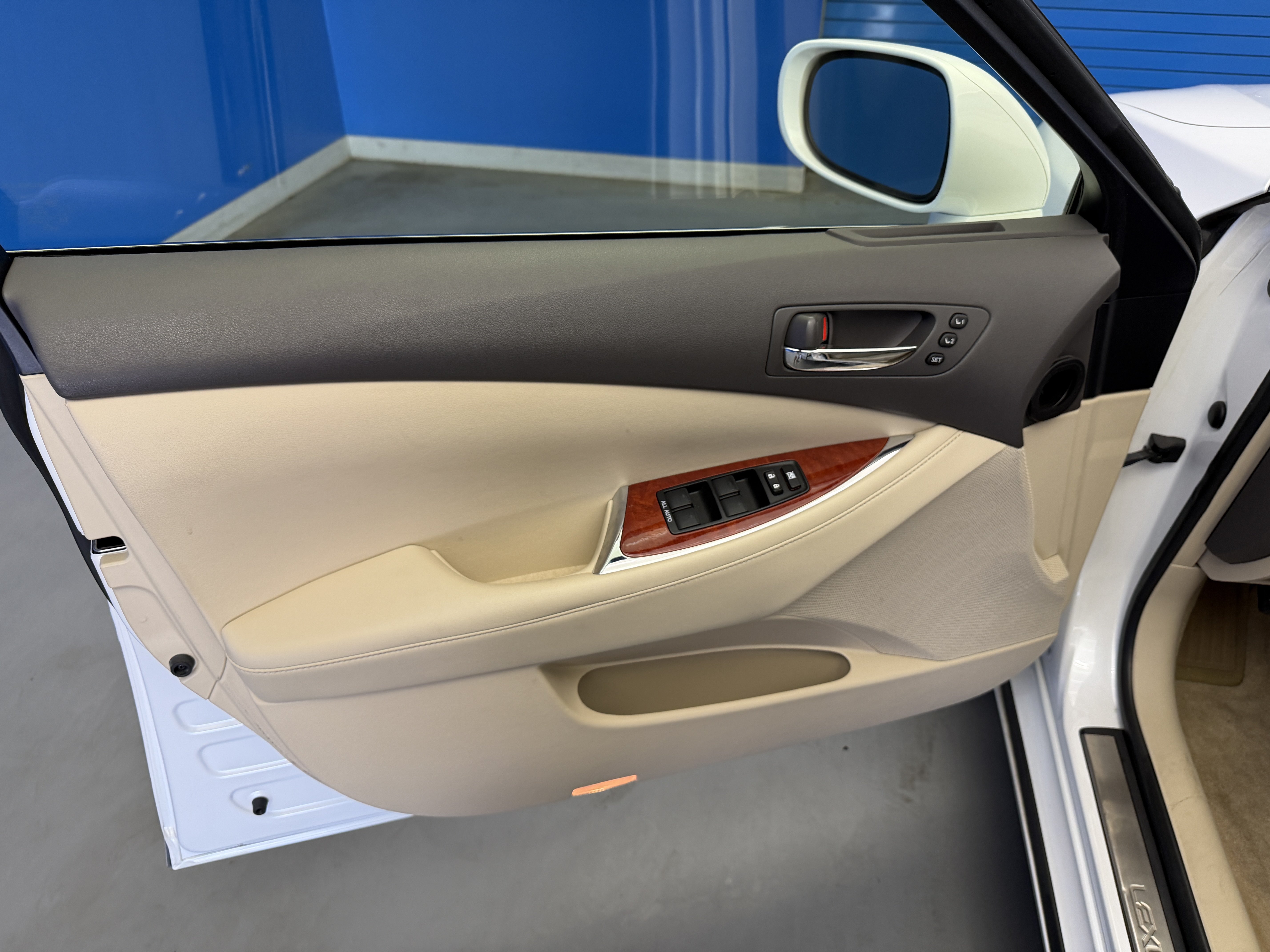 Used 2012 Lexus ES 350 FWD image 9