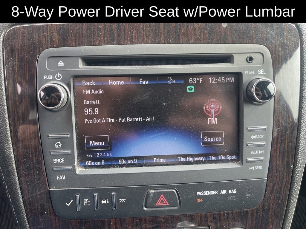 Used 2015 Chevrolet Traverse LT w/ Style and Technology Package image 15