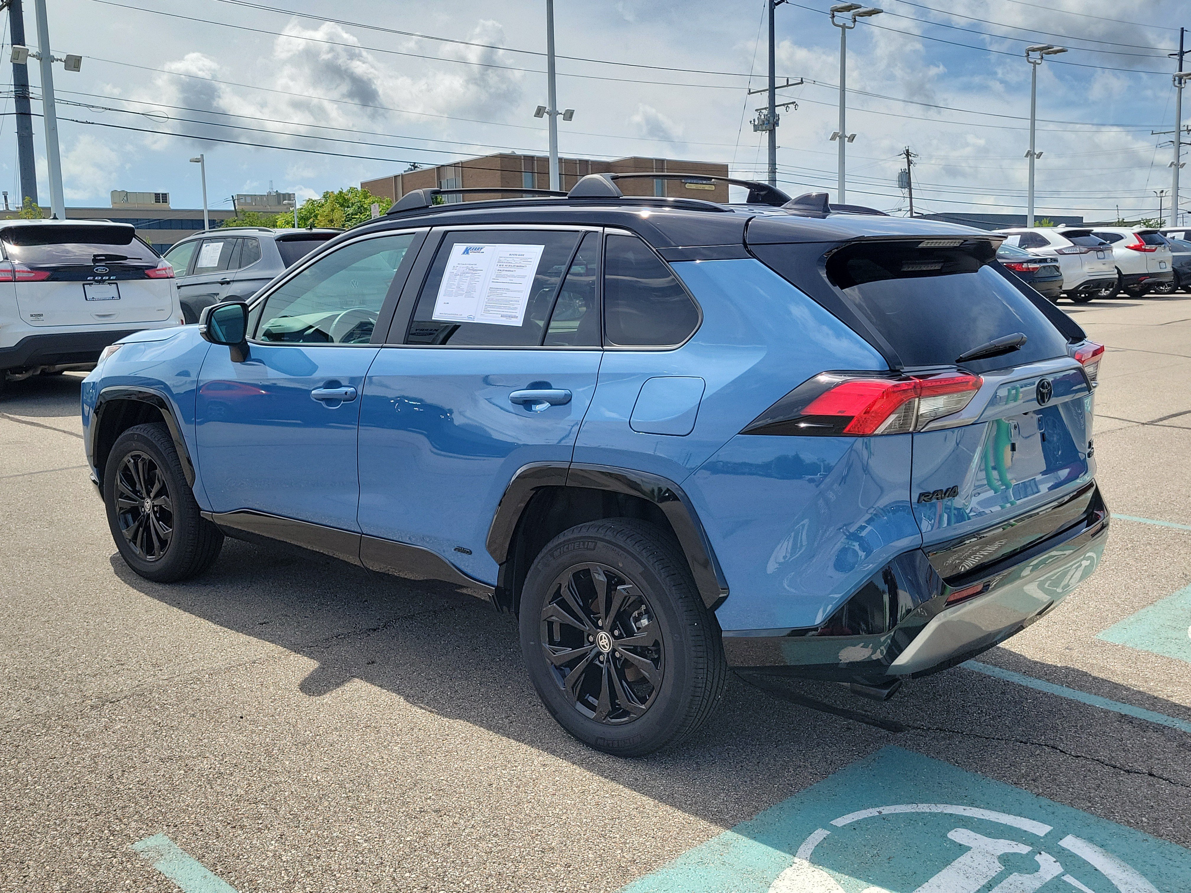 Used 2024 Toyota RAV4 XSE w/ Weather Package AWD/4WD image 4