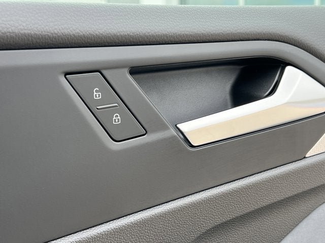 New 2025 Volkswagen Jetta SE image 28