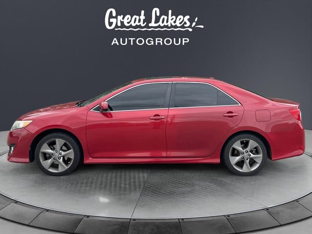 Used 2012 Toyota Camry SE w/ Leather Pkg FWD image 2