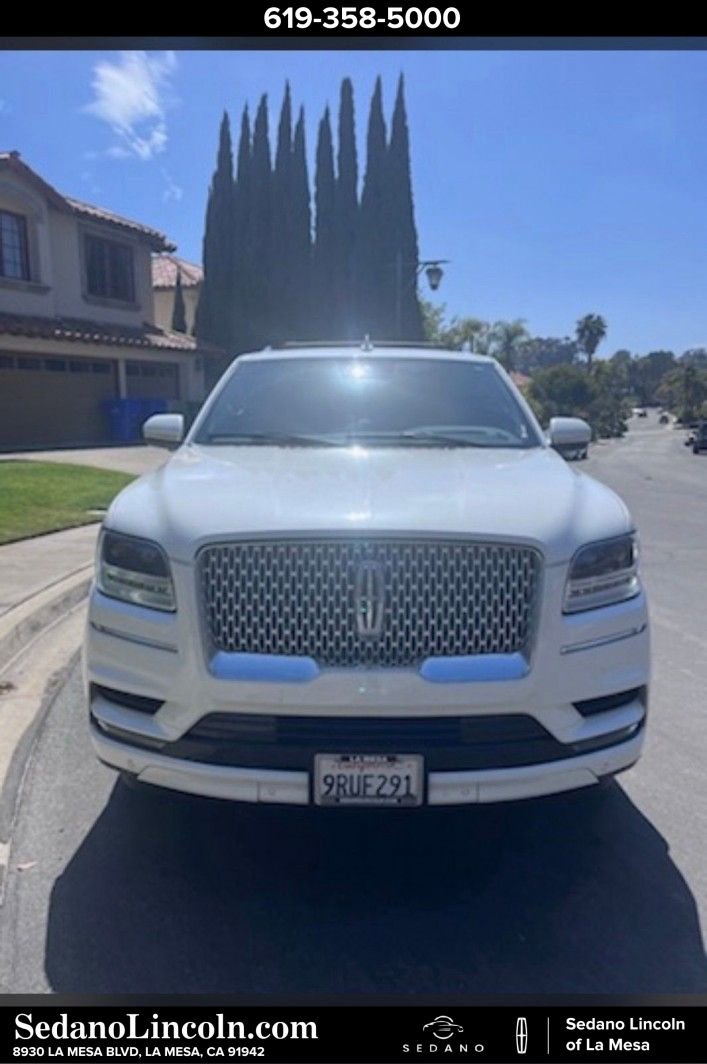 Used 2020 Lincoln Navigator Reserve w/ Equipment Group 208A Reserve AWD/4WD image 1