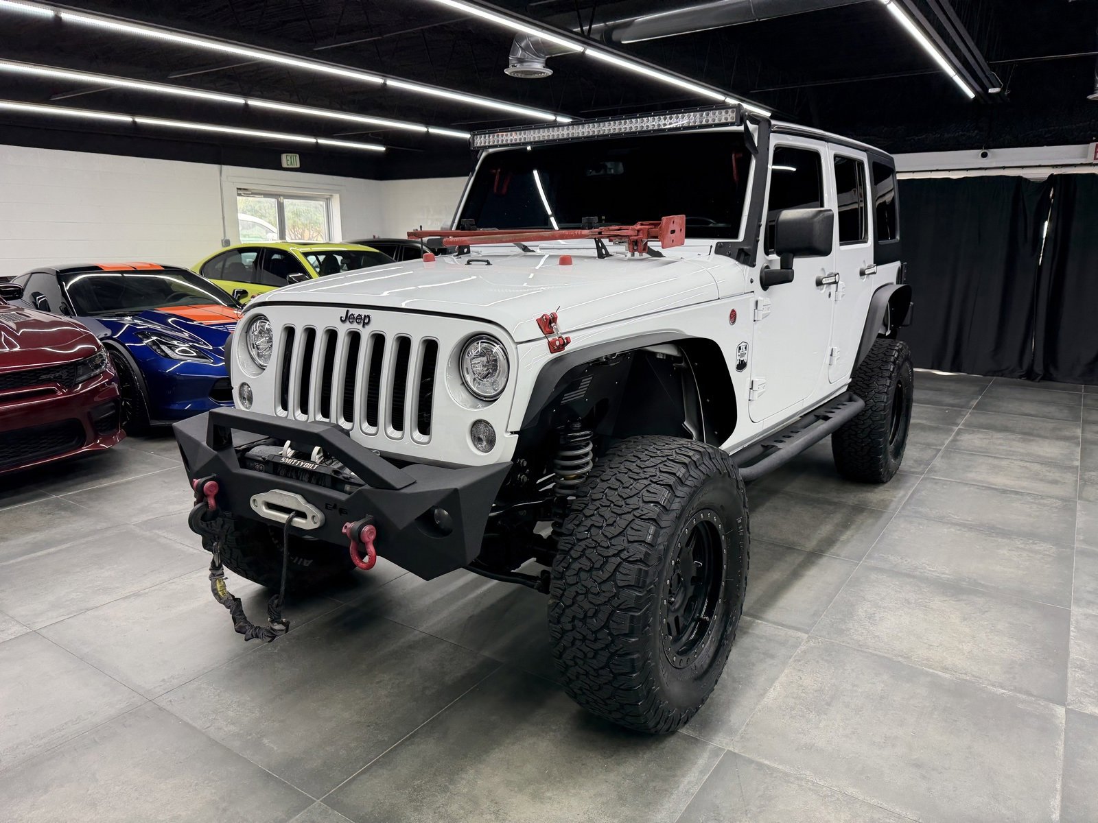 Used 2018 Jeep Wrangler Unlimited Sahara w/ Connectivity Group
