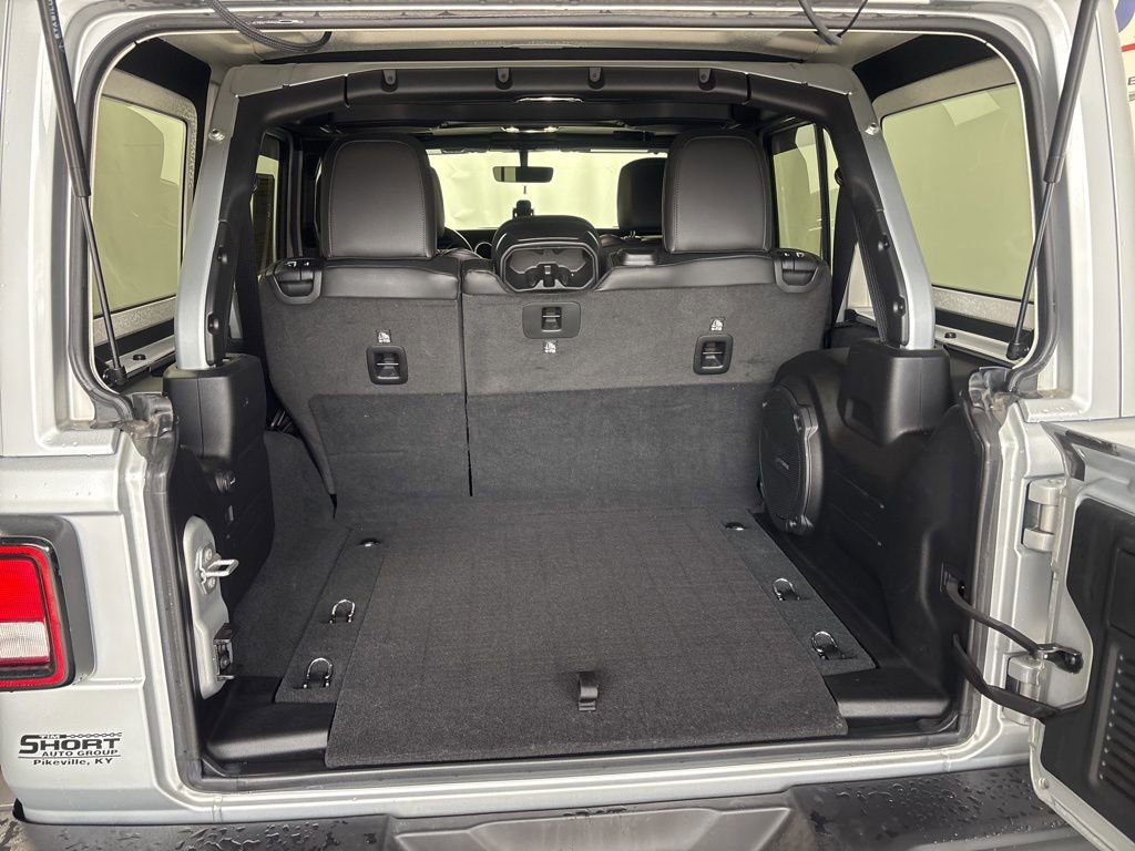 Used 2023 Jeep Wrangler Altitude image 8