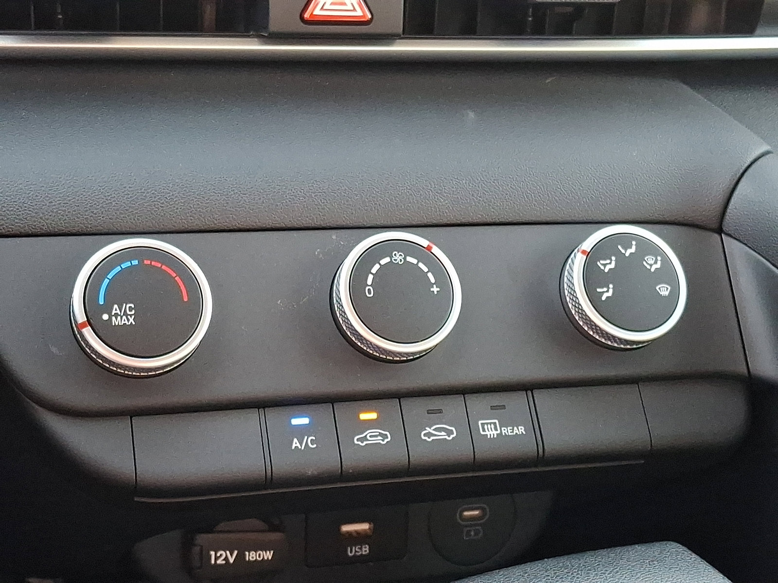 Certified 2026 Hyundai Elantra SE FWD image 19