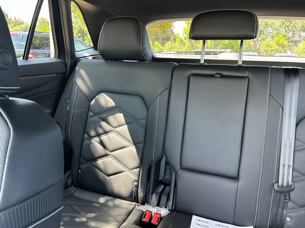 New 2026 Volkswagen Atlas Cross Sport SE FWD image 12
