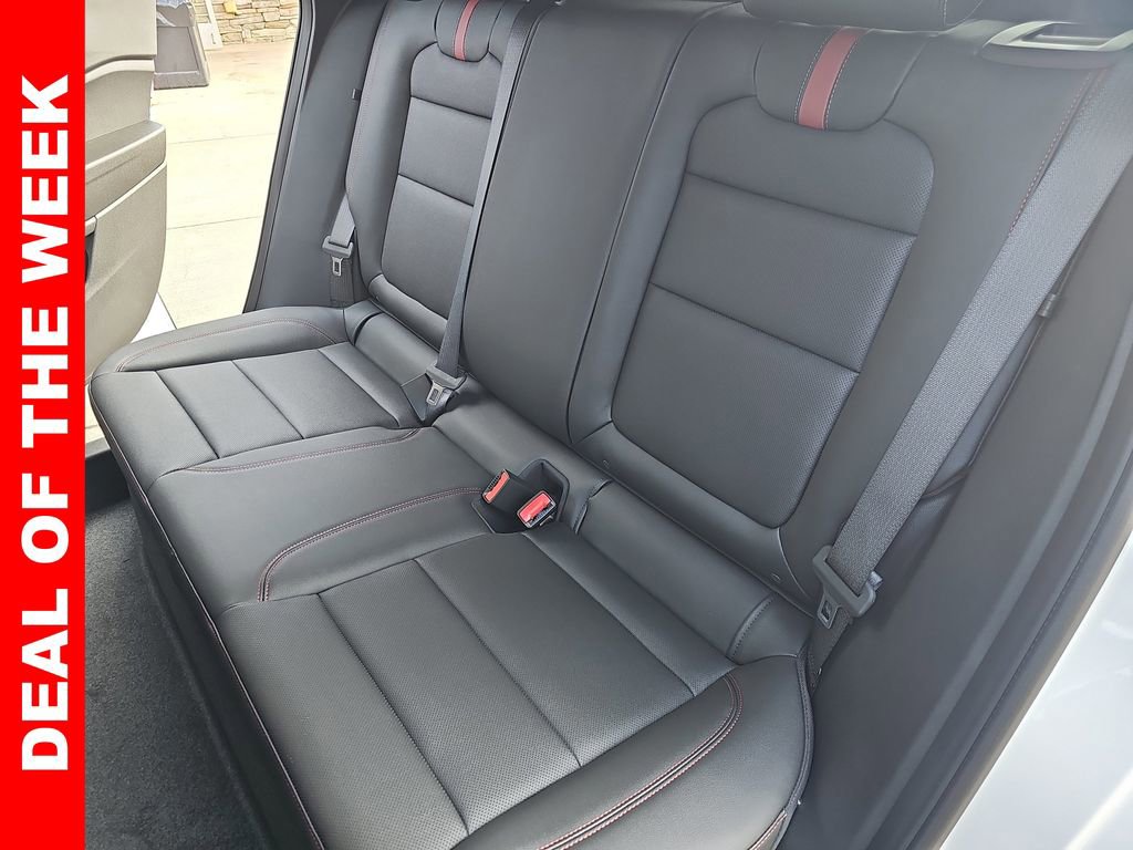 New 2025 Chevrolet Trax RS w/ Sunroof Package image 13