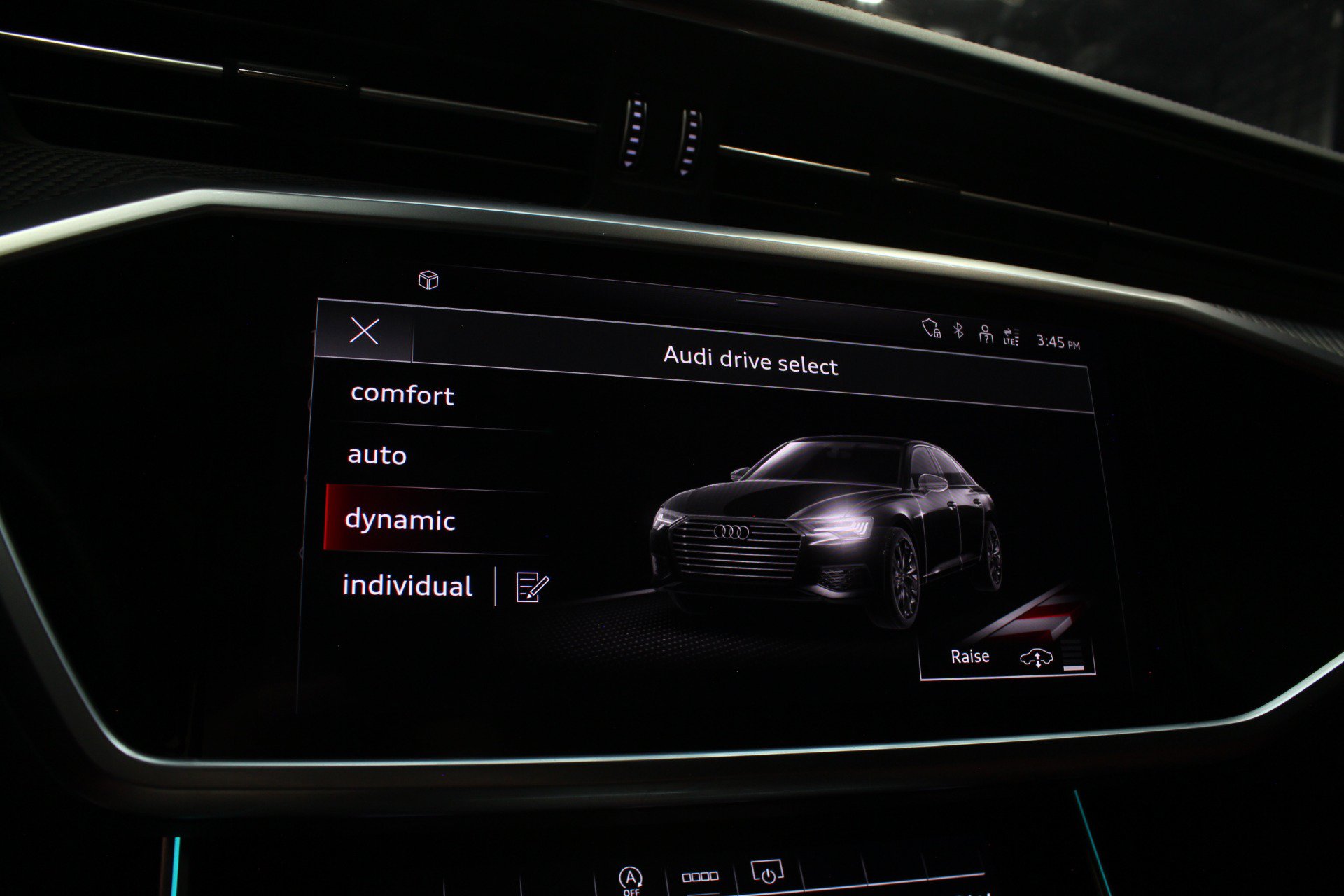 Used 2025 Audi S6 Premium Plus AWD/4WD image 61