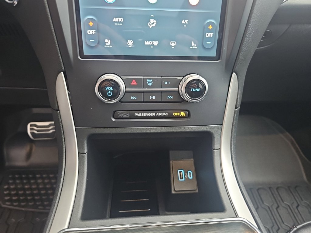 Used 2024 Ford Edge ST-Line AWD/4WD image 18