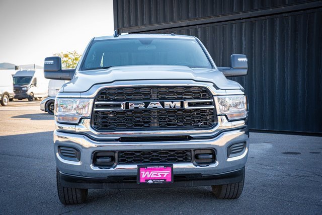 Used 2024 RAM 3500 Tradesman w/ Chrome Appearance Group image 3