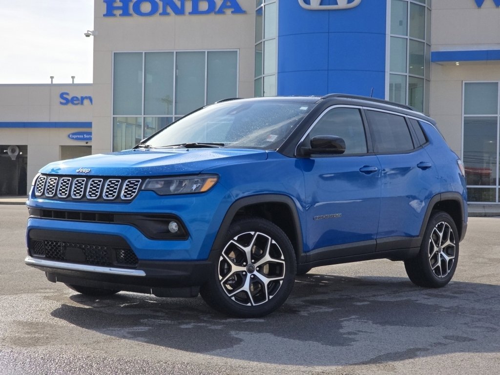 Used 2025 Jeep Compass Limited AWD/4WD image 36