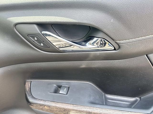 Used 2023 GMC Acadia Denali w/ Black Diamond Edition FWD image 20