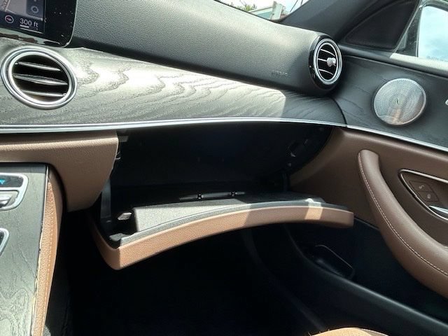 Used 2019 Mercedes-Benz E 300 4MATIC image 36