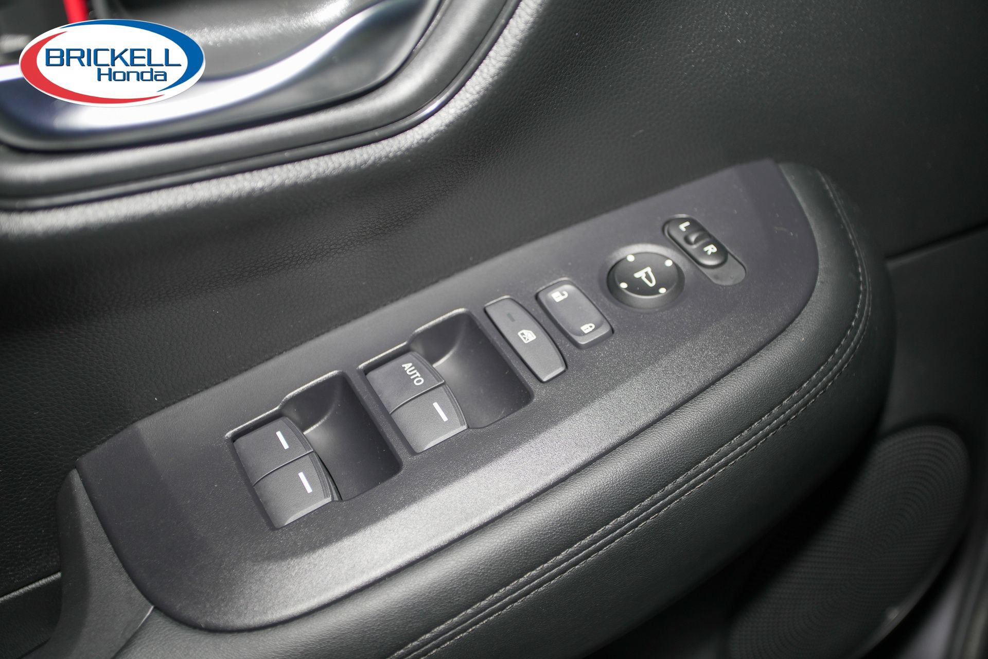 Certified 2024 Honda HR-V LX image 32