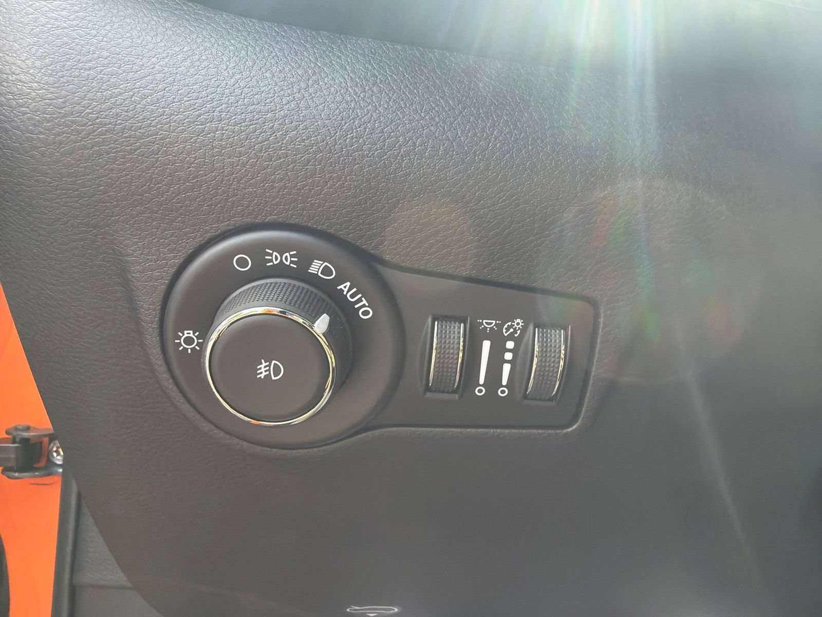 Used 2026 Jeep Compass Latitude AWD/4WD image 16