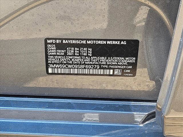 Certified 2025 BMW 330i Sedan image 22