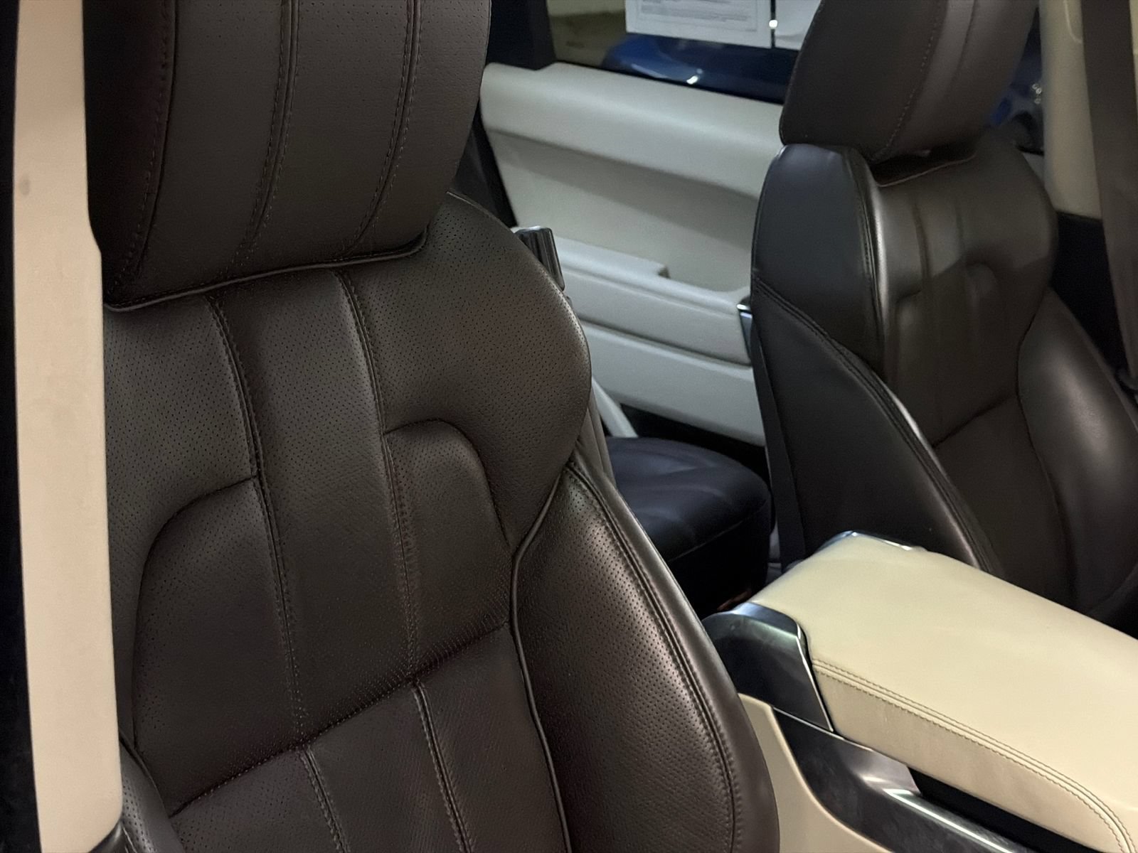 Used 2016 Land Rover Range Rover Sport HSE AWD/4WD image 11